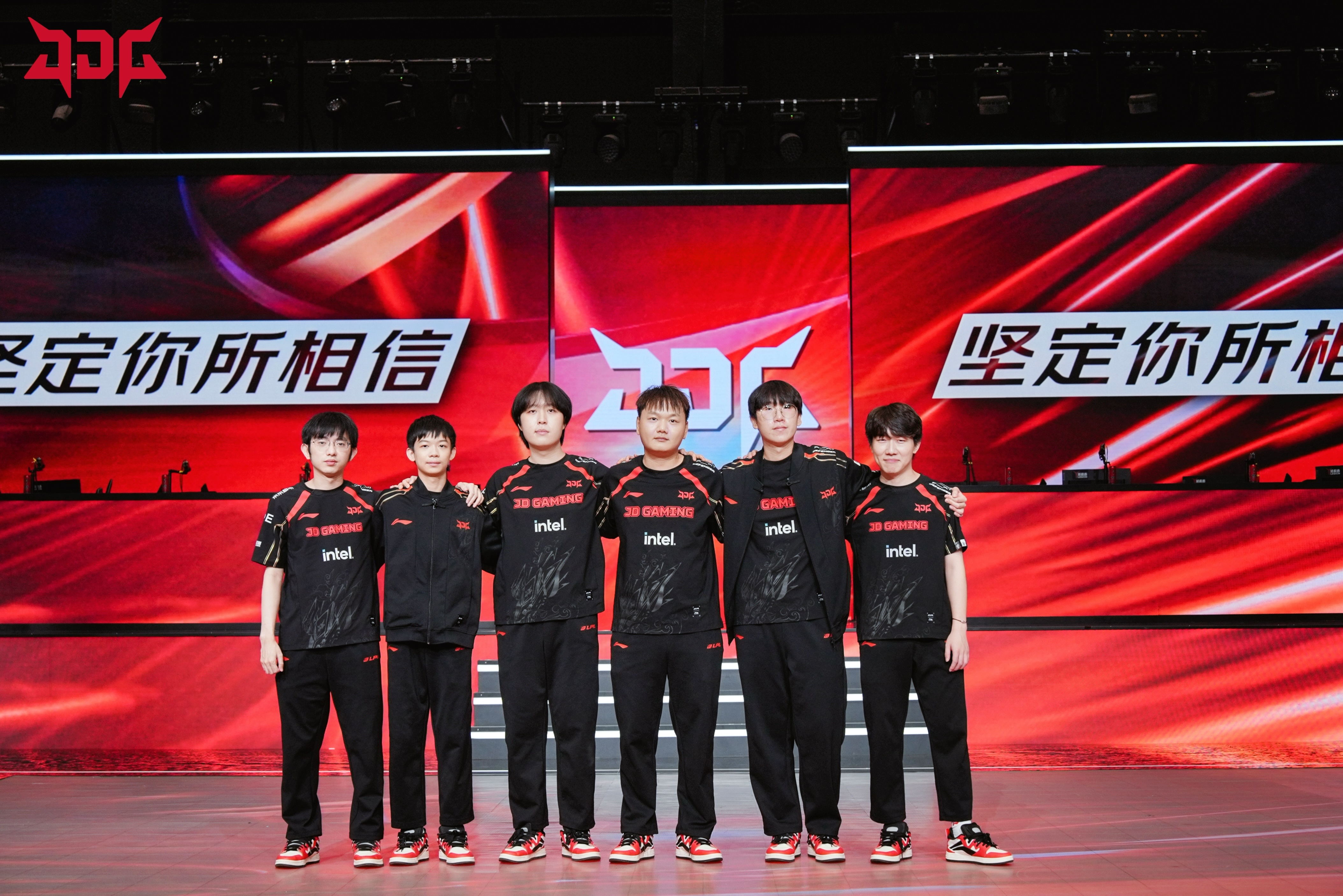 Rookie重返赛场，晋级下一阶段首场状态出色，MAD观众沸腾！的简单介绍爱游戏线上登录