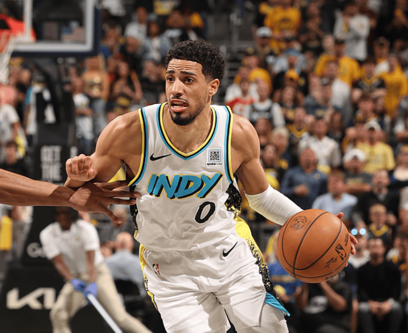 包含西亚卡姆赛事官方发布惊险取胜新规，独行侠争议不断！的词条AYXSPORTS官方入口